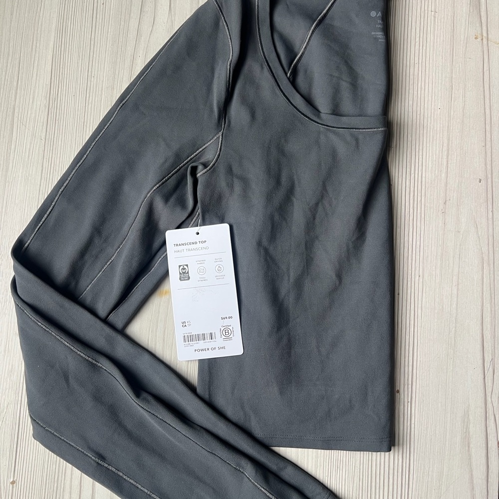 Athleta Transcend Top NWT XSmall Cropped - Picture 4 of 5